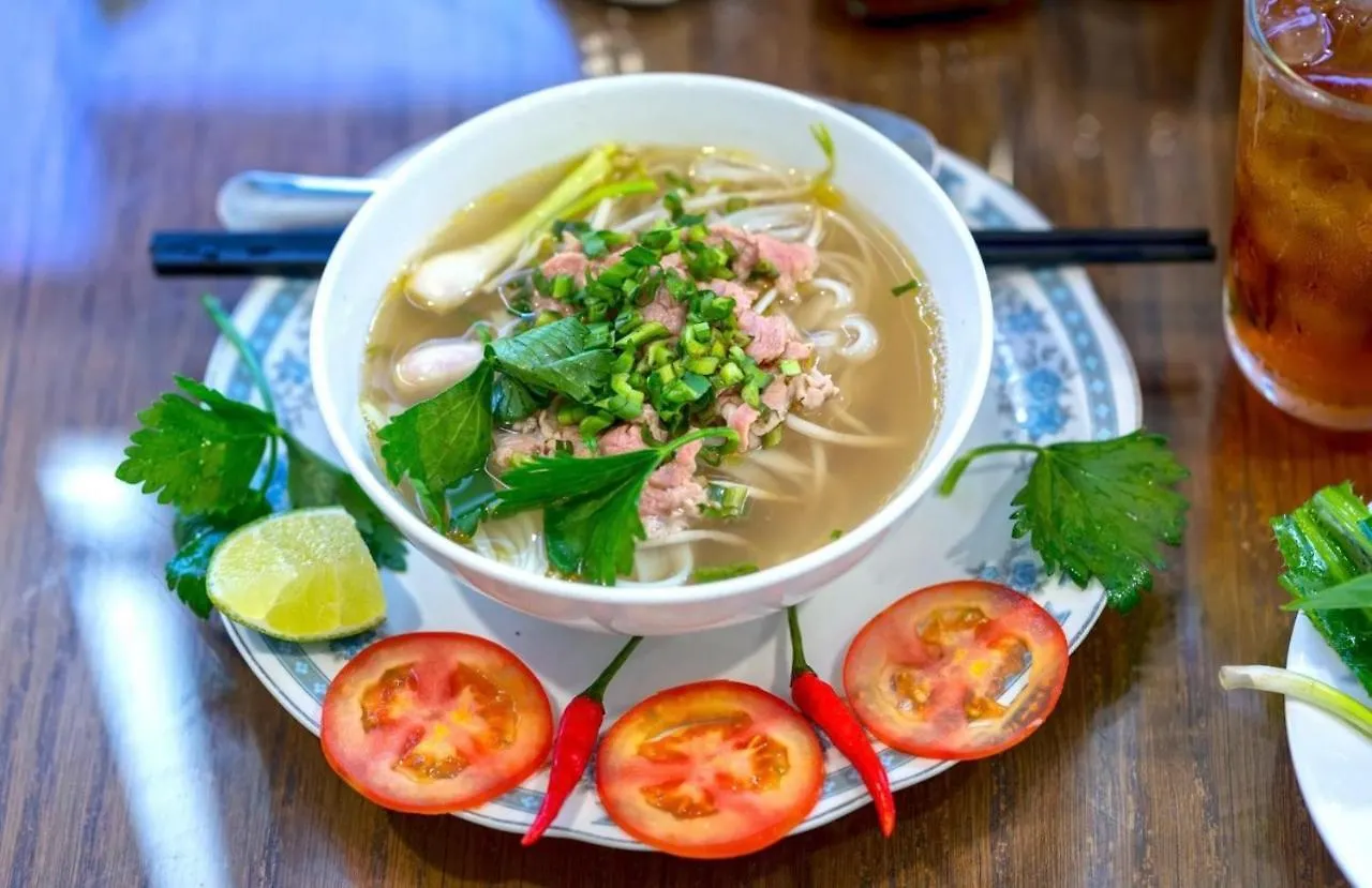 Hoa De Nhat Hotel- San Bay Tan Son Nhat Ho Chi Minh City 3*,  Vietnam